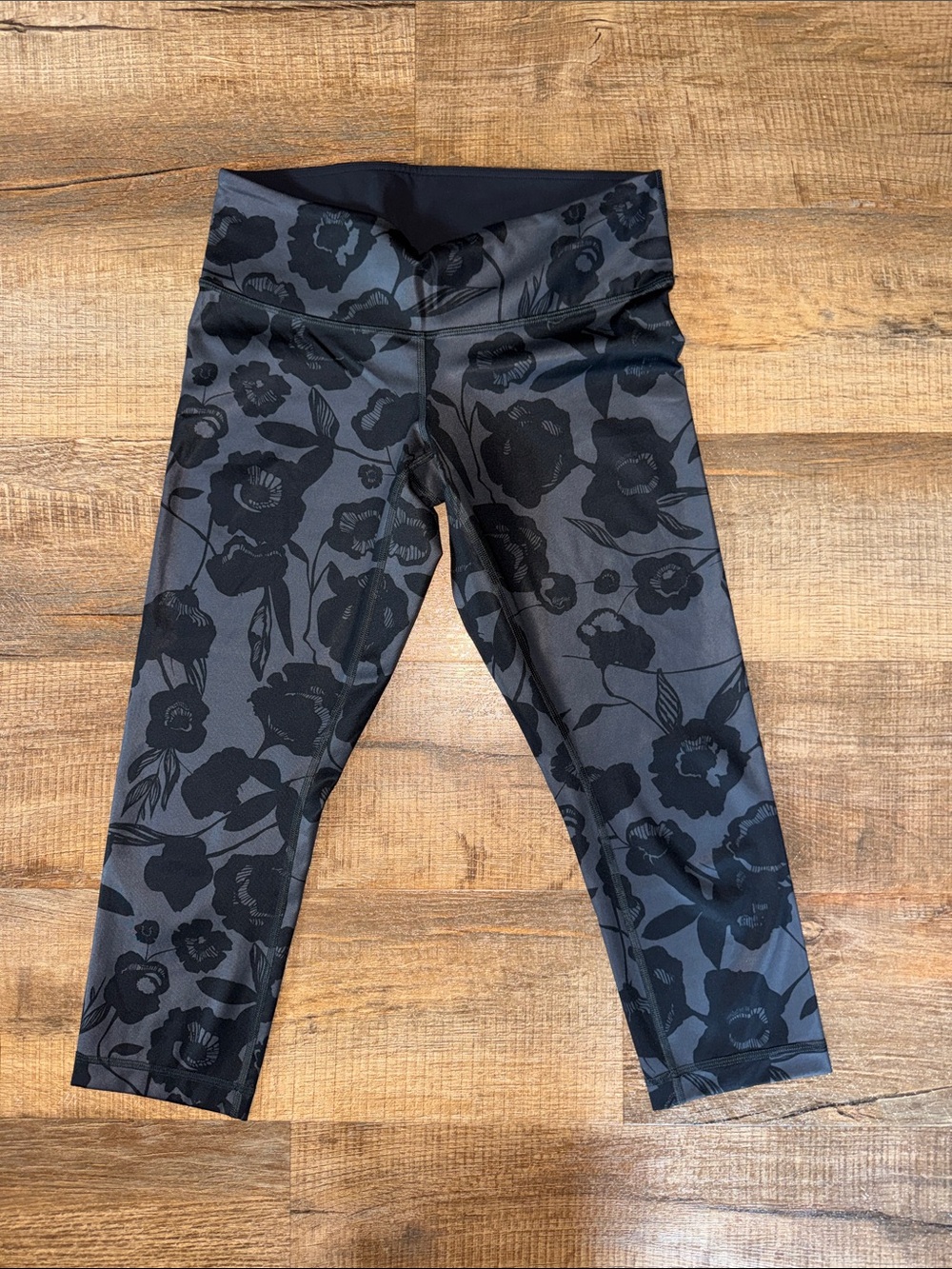 Lululemon Black and Gray Floral Leggings